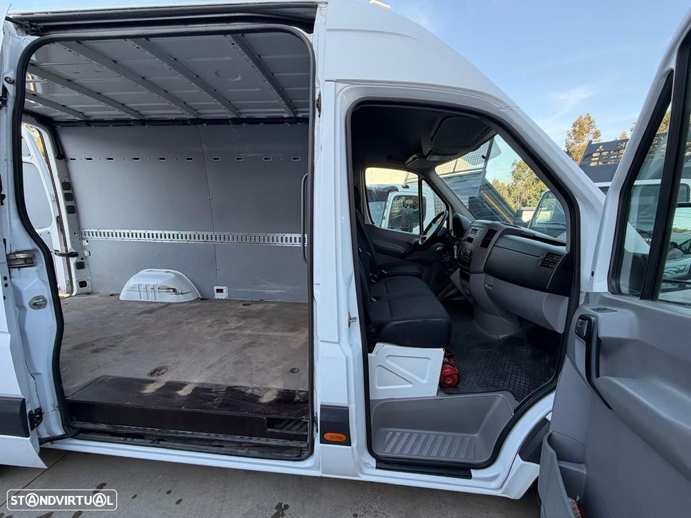 Mercedes-Benz Sprinter 313 c/ Plataforma - 15