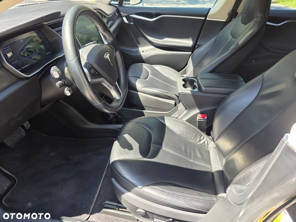 Tesla Model S 85 - 17
