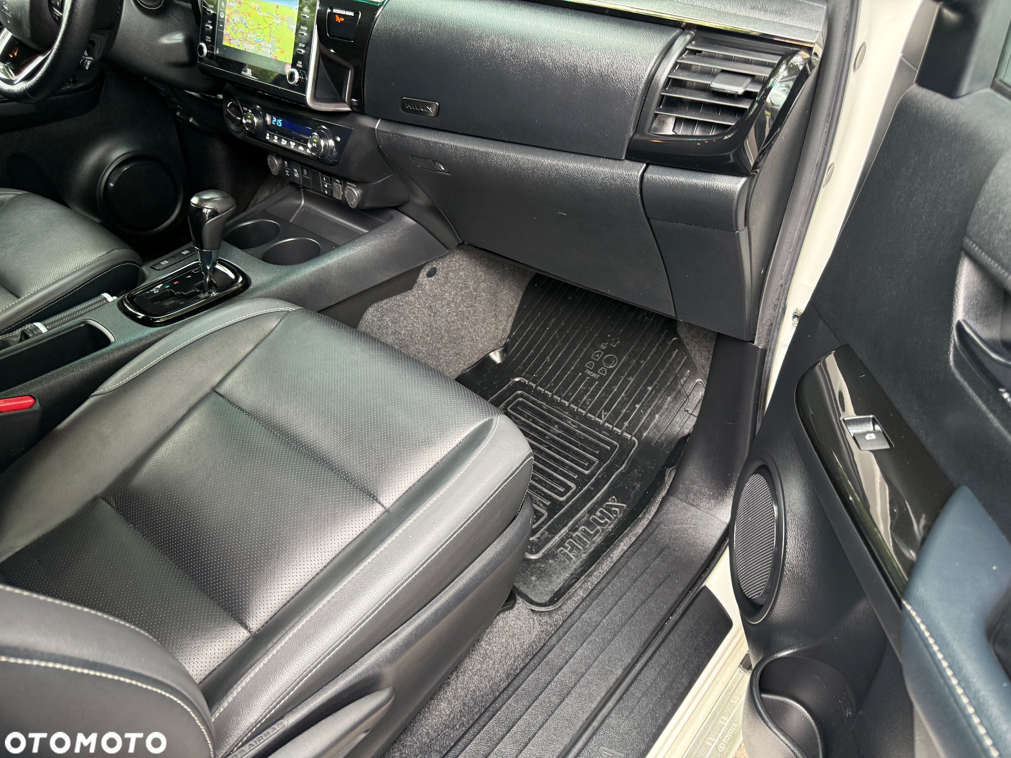 Toyota Hilux 2.8 D-4D Double Cab Invincible 4x4 - 9