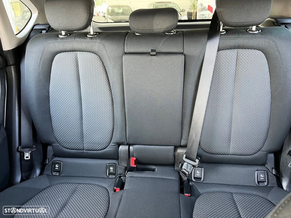 BMW 216 Active Tourer d Line Sport Auto - 12