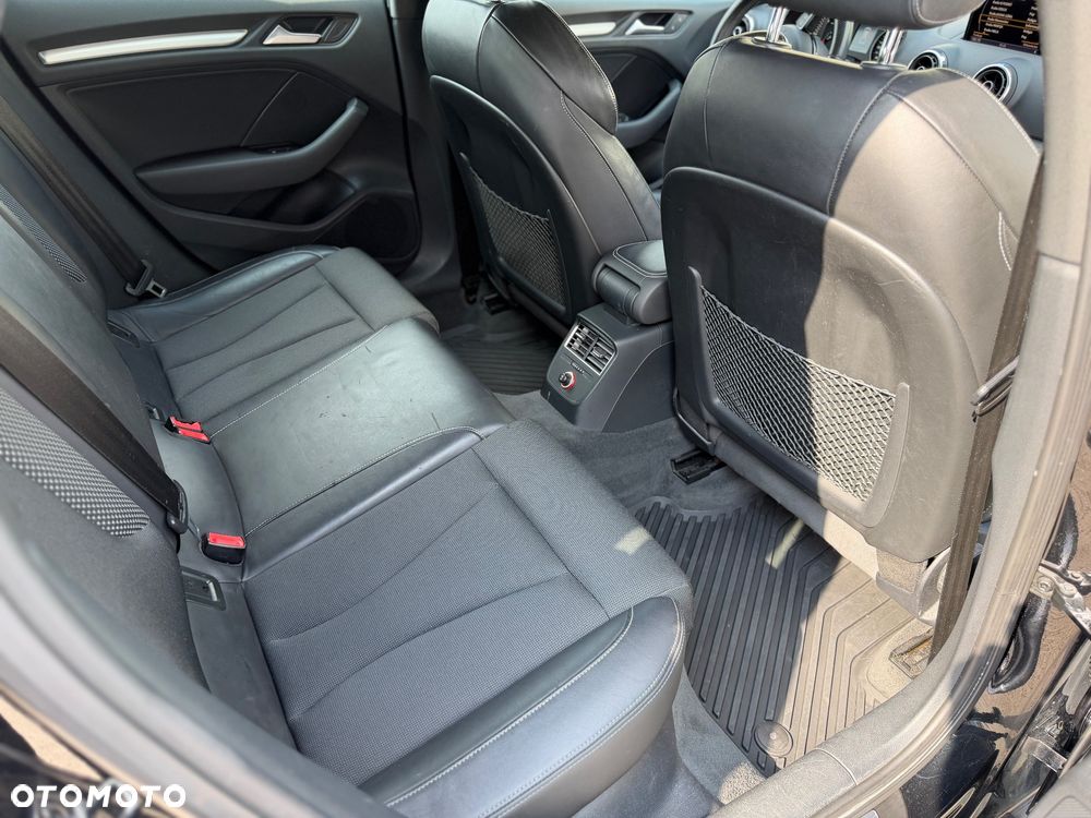 Audi A3 Sportback - 11