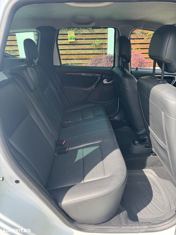Dacia Duster 1.5 dCi 4x2 Laureate - 5