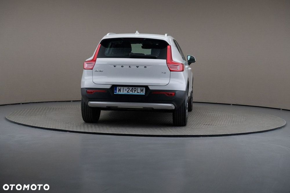 Volvo XC 40 - 5