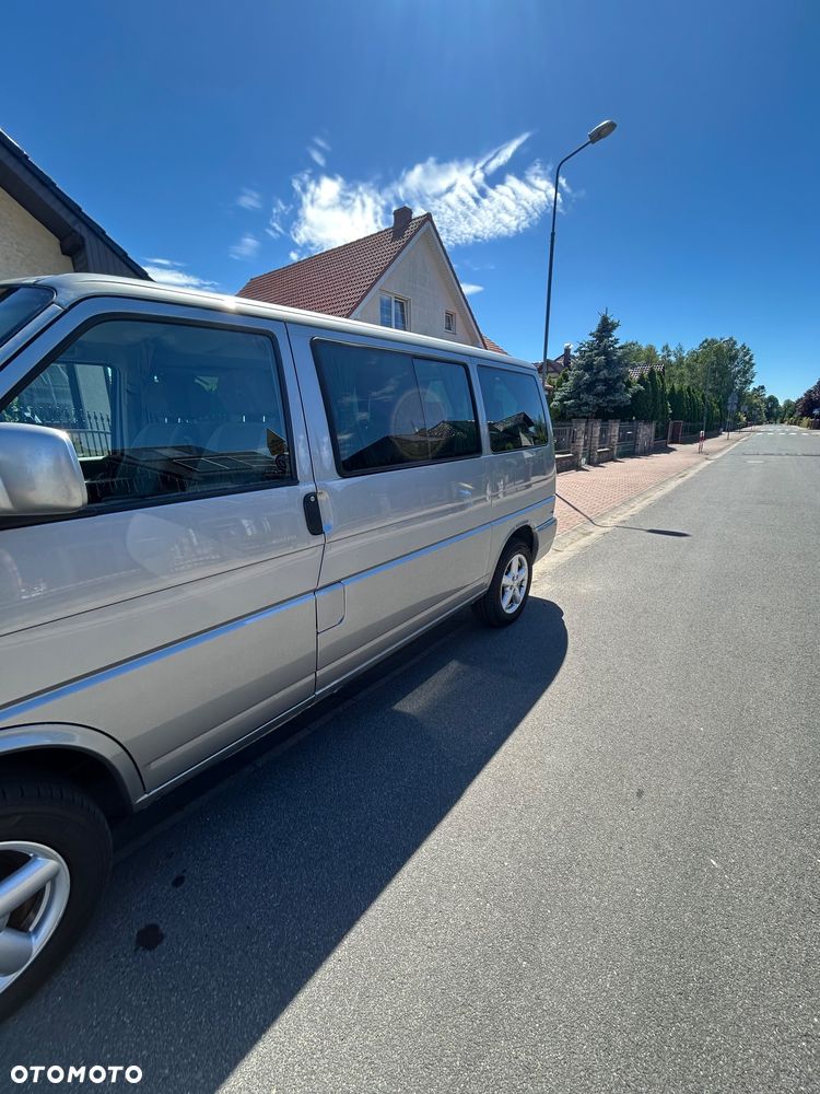 Volkswagen Multivan Standard - 5