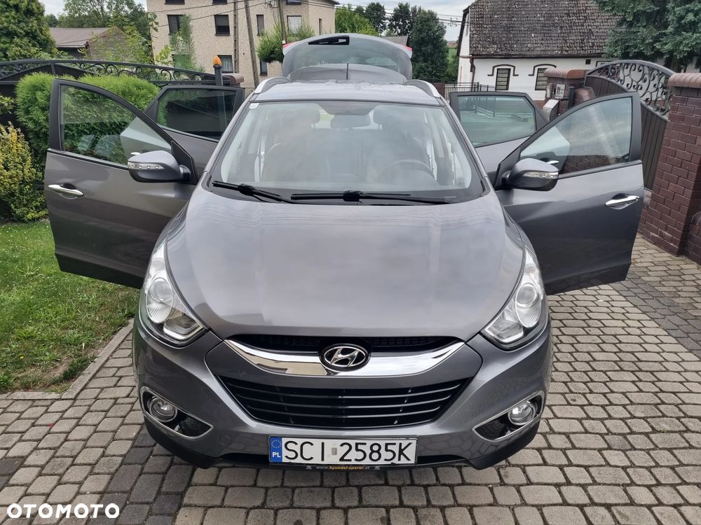 Hyundai ix35 2.0 CRDi 4WD Fifa World Cup Gold Edition - 31