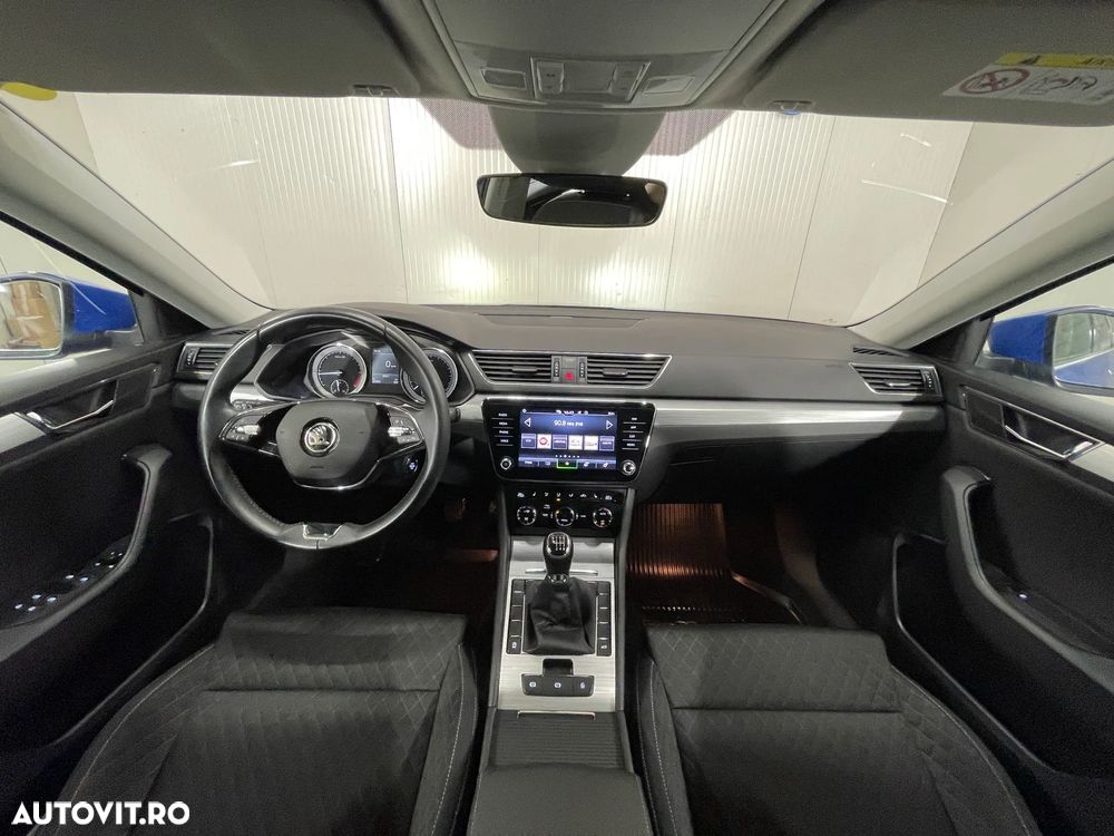 Skoda Superb 2.0 TDI Ambition - 8