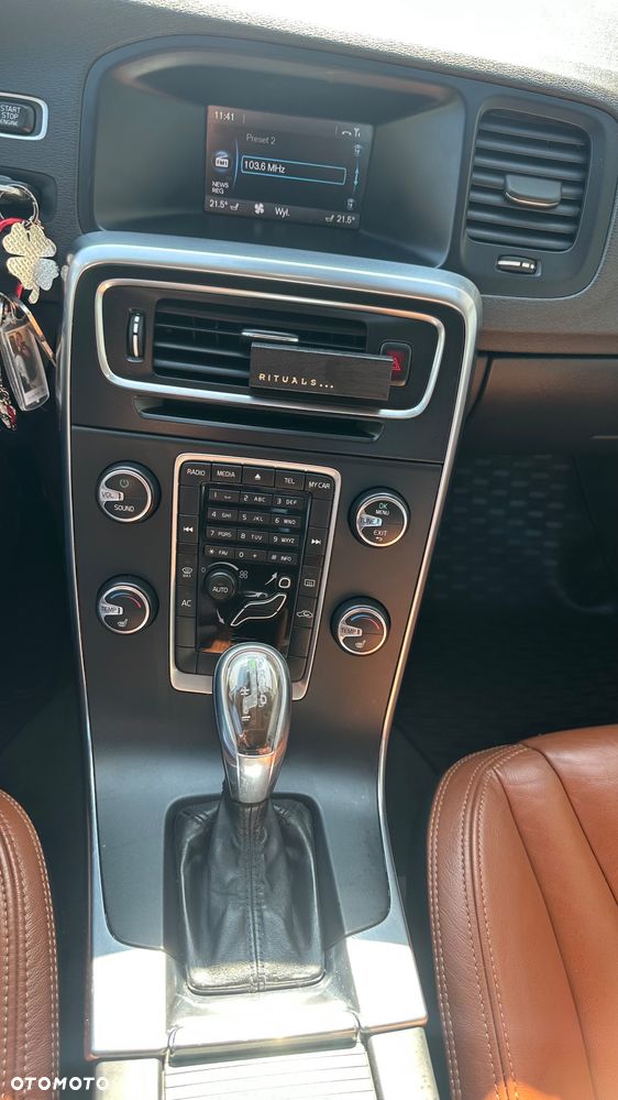 Volvo S60 D3 Geartronic Kinetic - 2