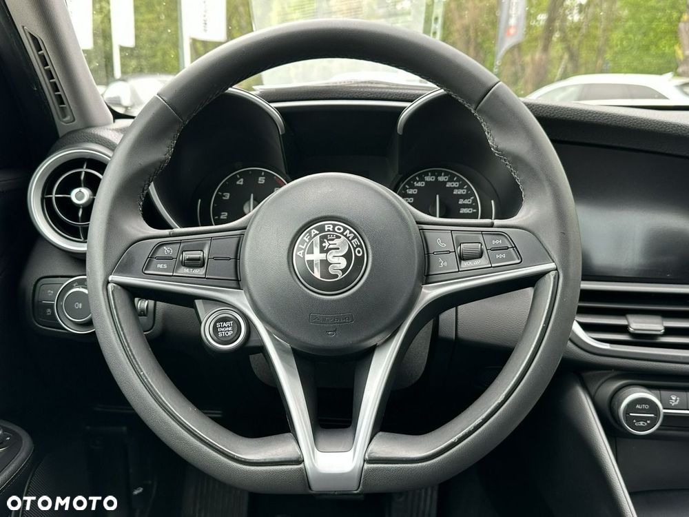 Alfa Romeo Giulia 2.0 Turbo 16V AT8 Super - 23