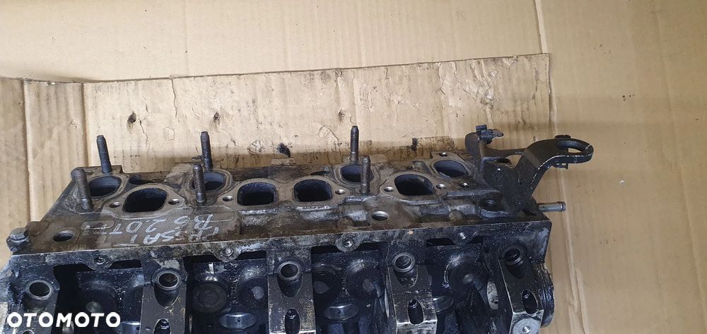 Głowica silnika kompletna VW Passat B6 2.0 TDI 038103373R - 6