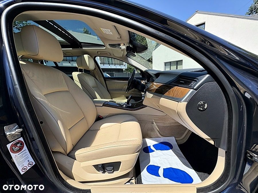 BMW Seria 5 520d - 31