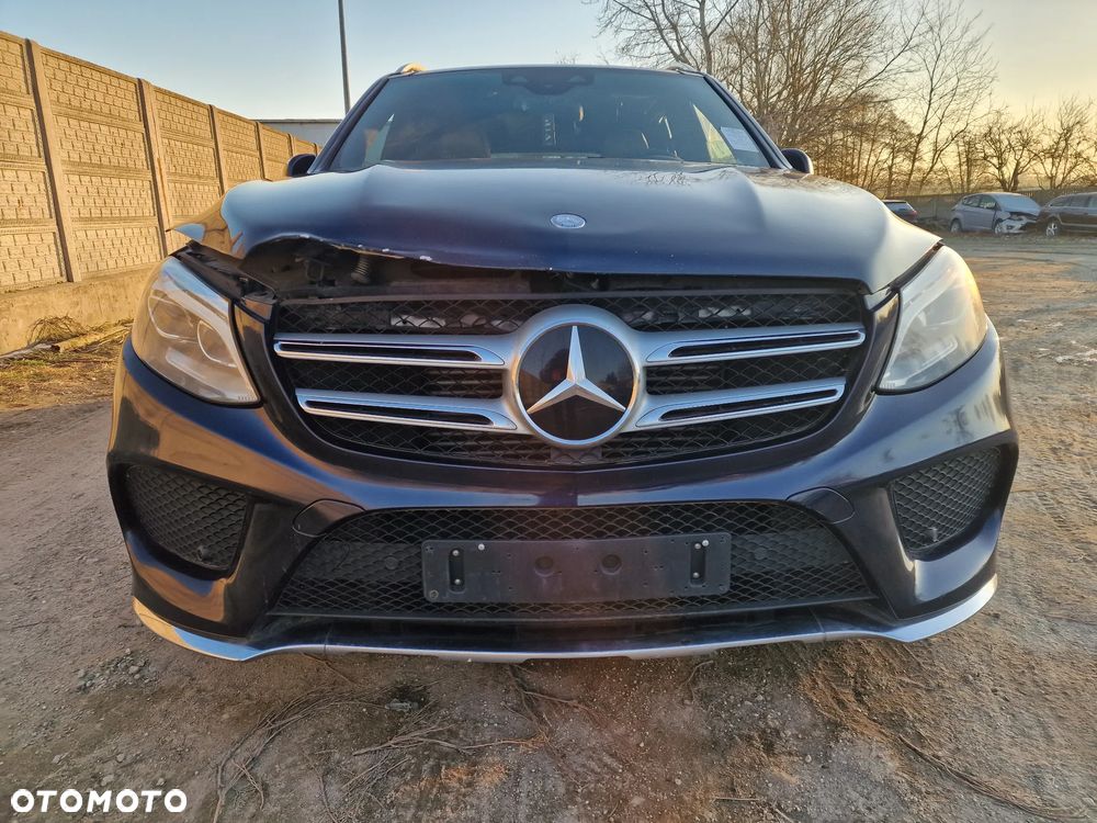 Mercedes-Benz GLE 350 d 4Matic 9G-TRONIC AMG Line - 17