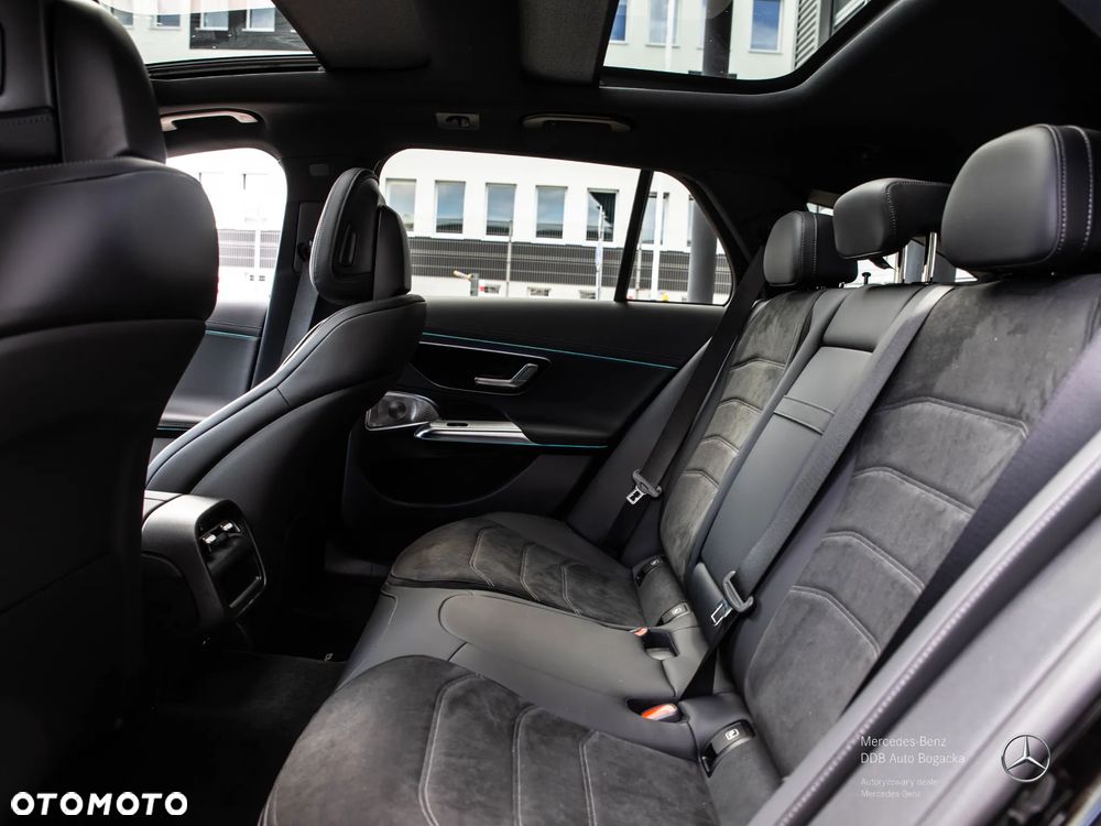 Mercedes-Benz Klasa E 220 d mHEV 4-Matic AMG 9G-Tronic - 11