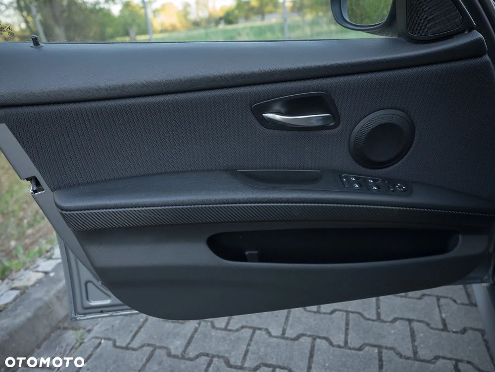 BMW Seria 3 318i Edition Lifestyle - 28