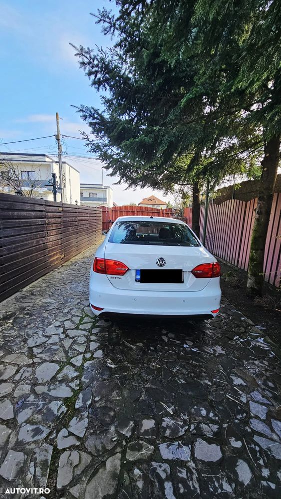 Volkswagen Jetta 1.2 TSI Trendline - 6