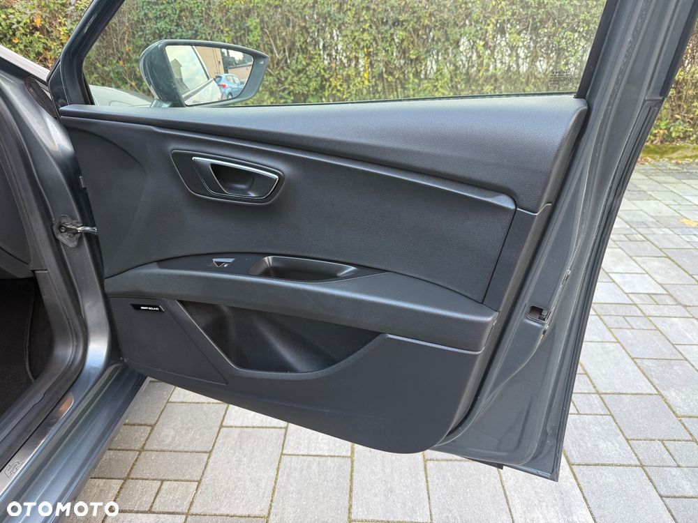 Seat Leon 2.0 TDI DPF FR Black Matt Edition - 36