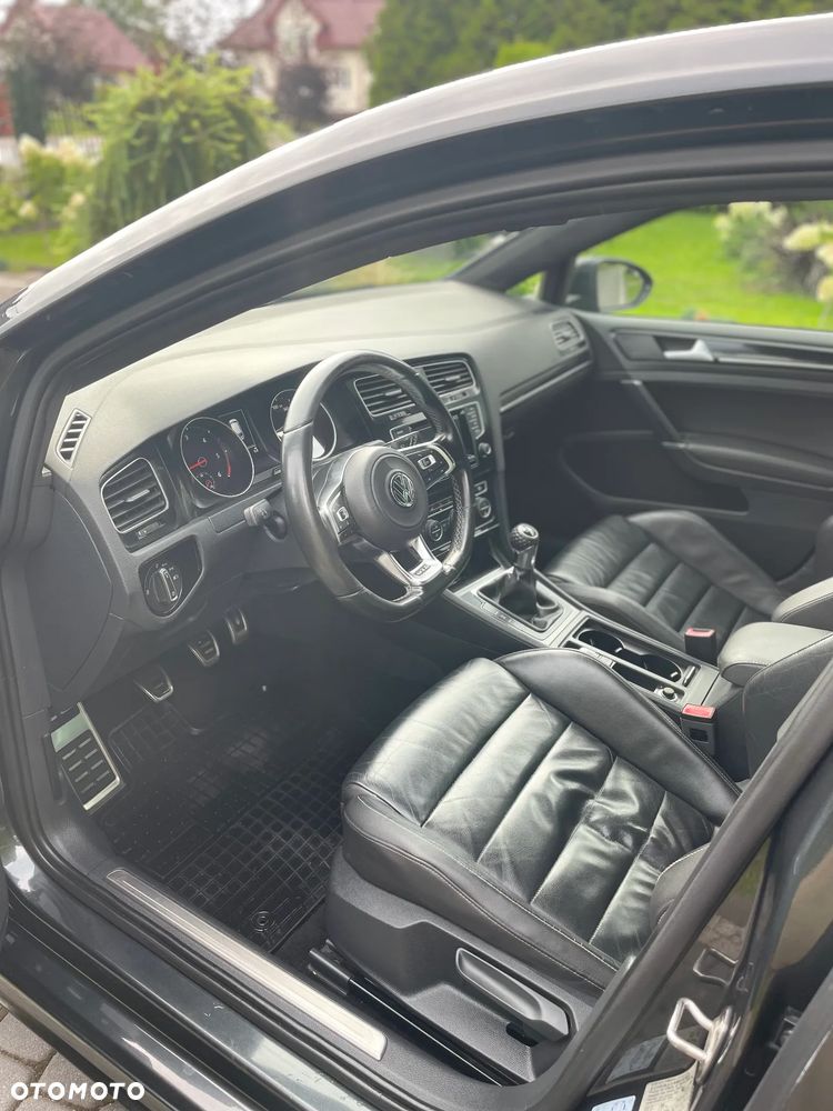 Volkswagen Golf - 7