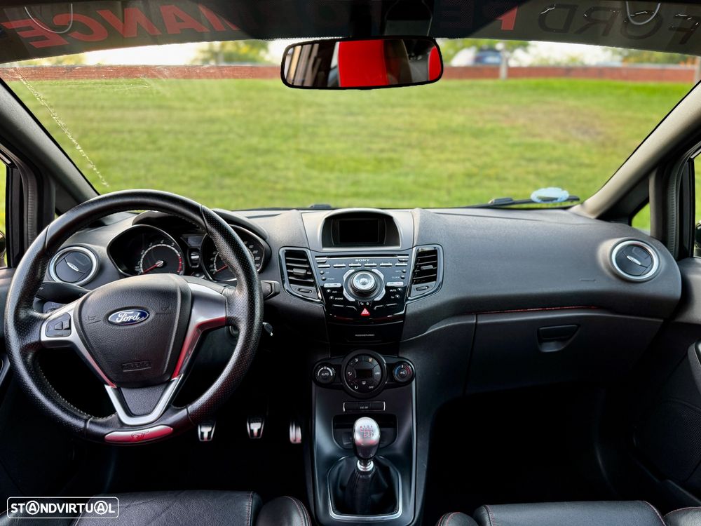 Ford Fiesta 1.6 EcoBoost c/ Pack Pele Desportiva ST — fotografia 15