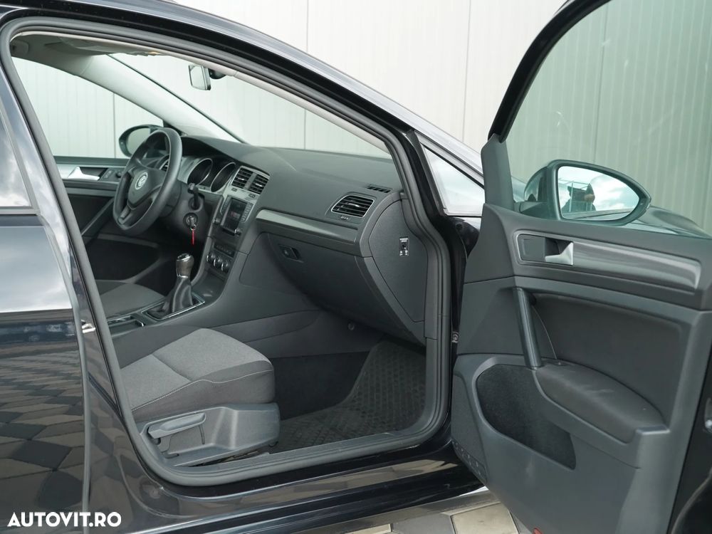 Volkswagen Golf 1.6 TDI BlueMotion Technology Trendline - 30