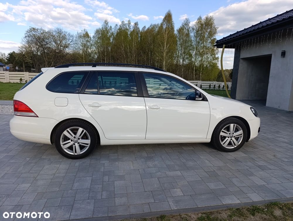 Volkswagen Golf 1.6 TDI DPF BlueMotion Technology MATCH - 3