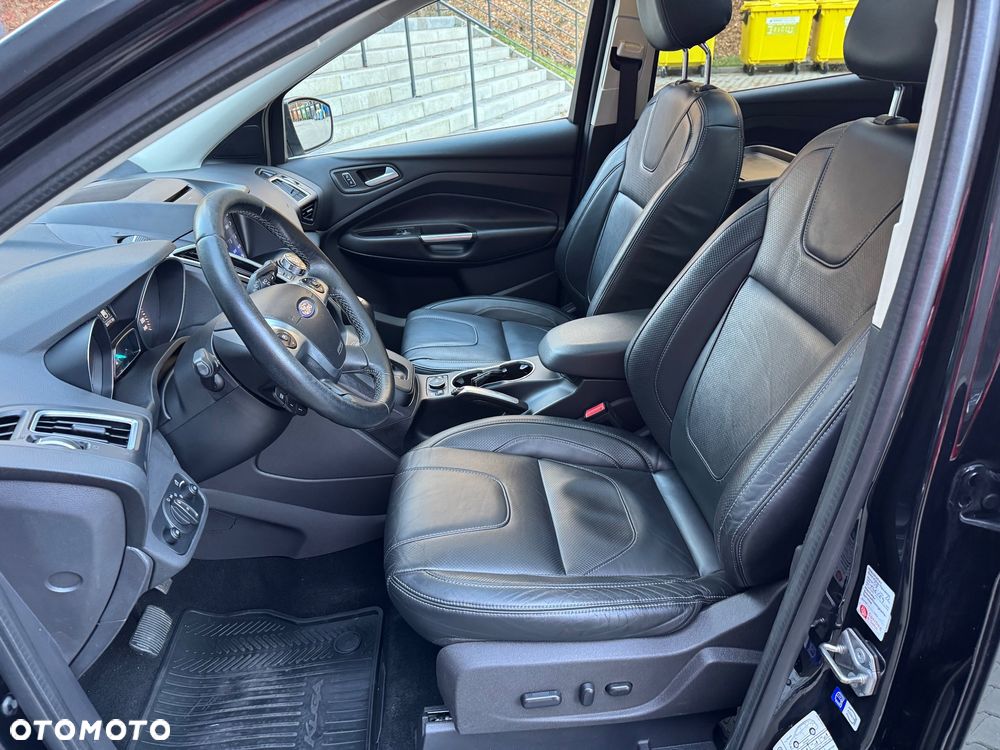 Ford Kuga 2.0 TDCi 4x4 ST-Line - 22