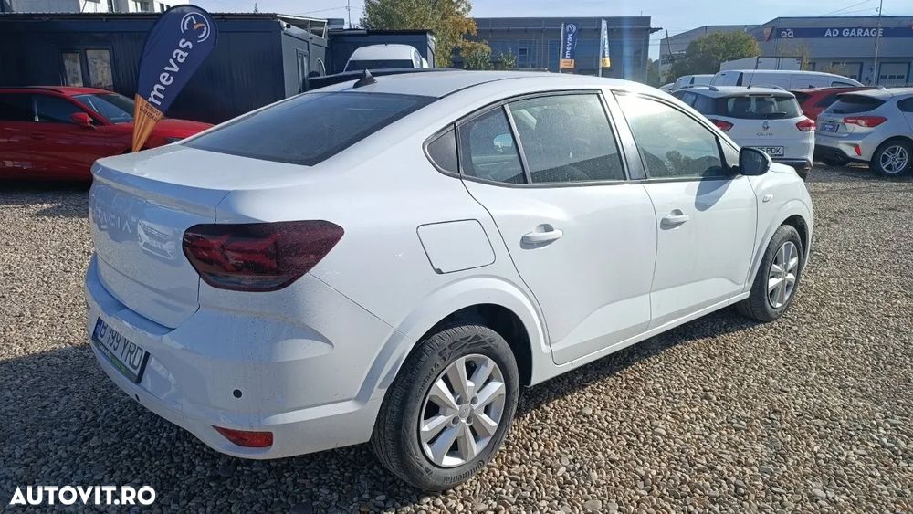 Dacia Logan TCe 90 Essential - 5