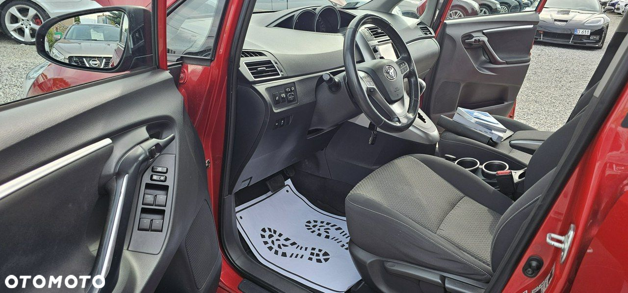 Toyota Verso - 24