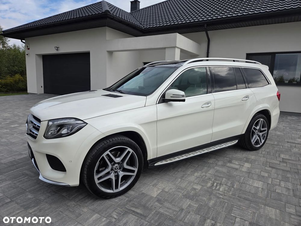 Mercedes-Benz GLS - 21