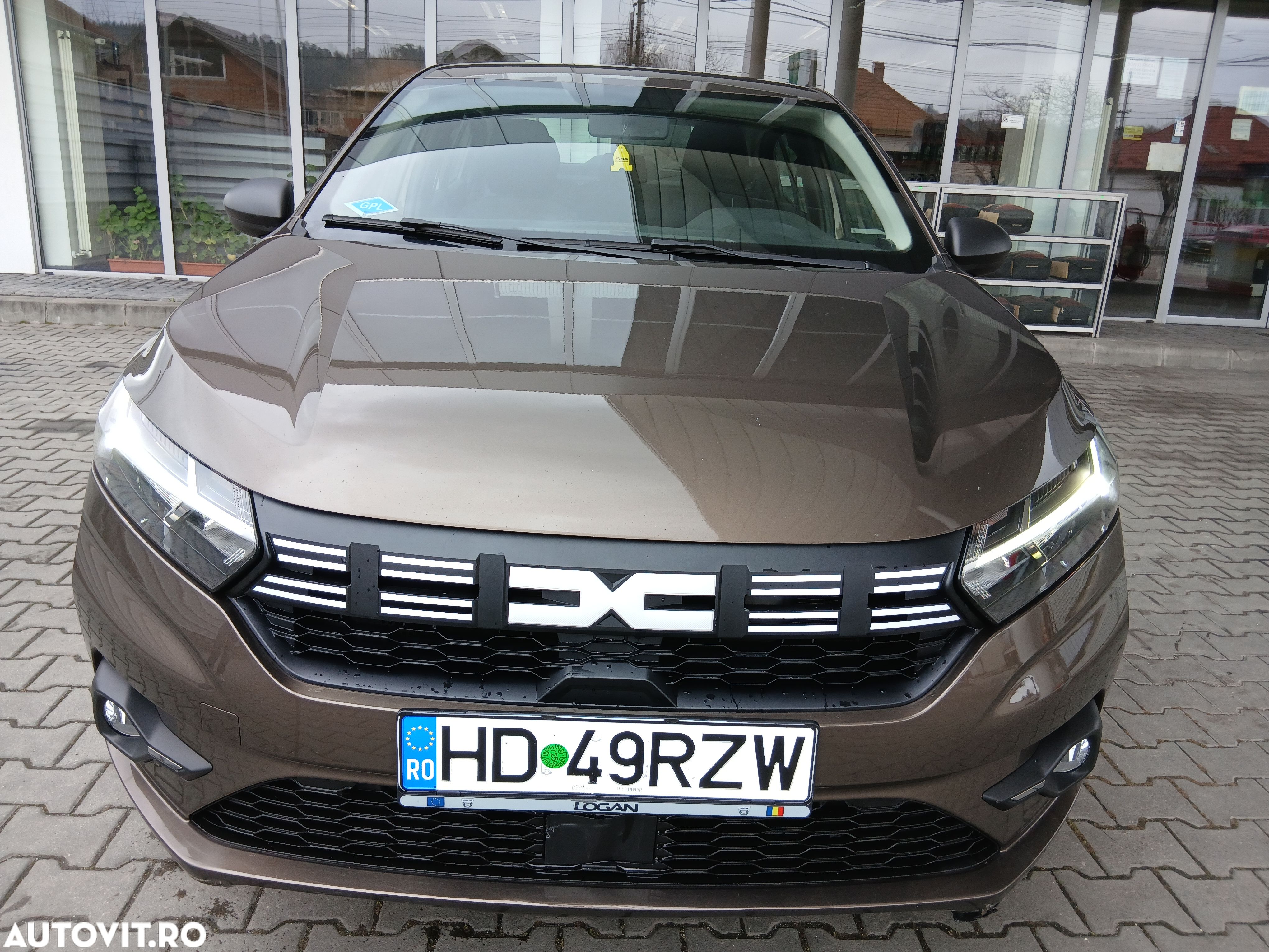 Dacia Logan TCe 90 MT6 Comfort - 1