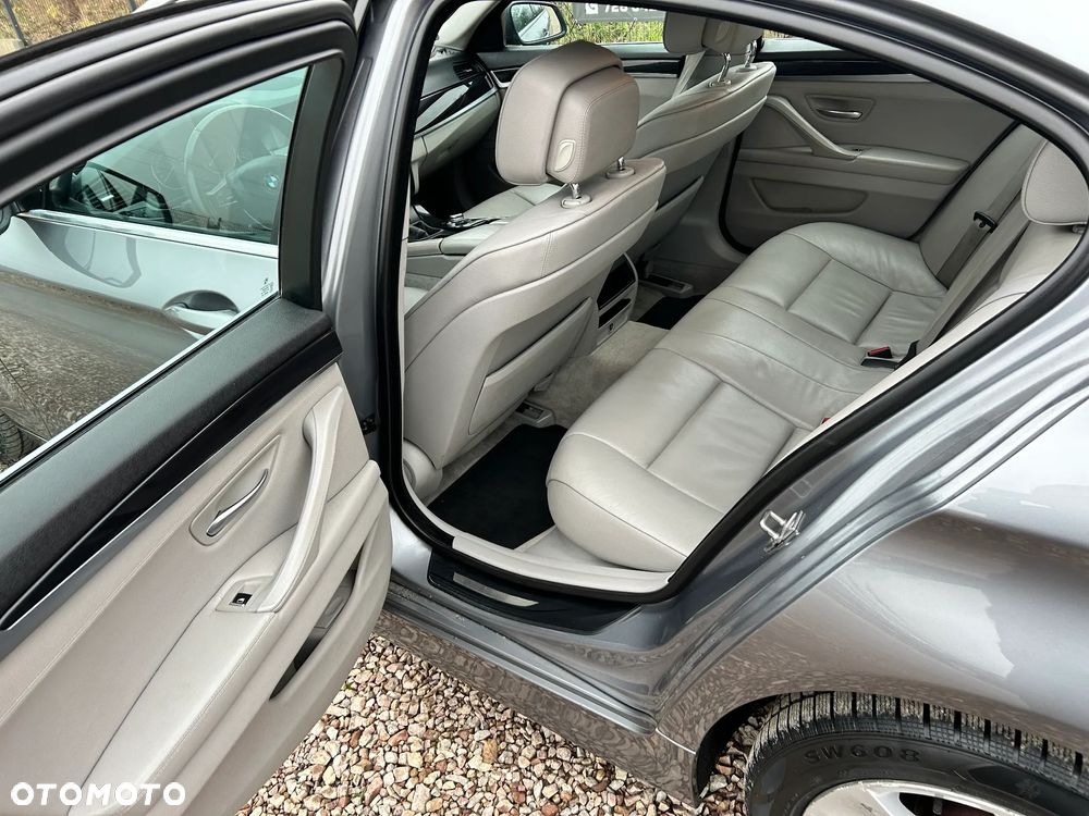 BMW Seria 5 520d - 21