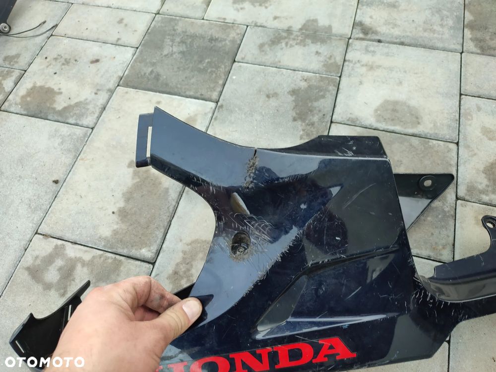 Owiewka, osłona, pług Honda CBR 1000 SC59 - 7