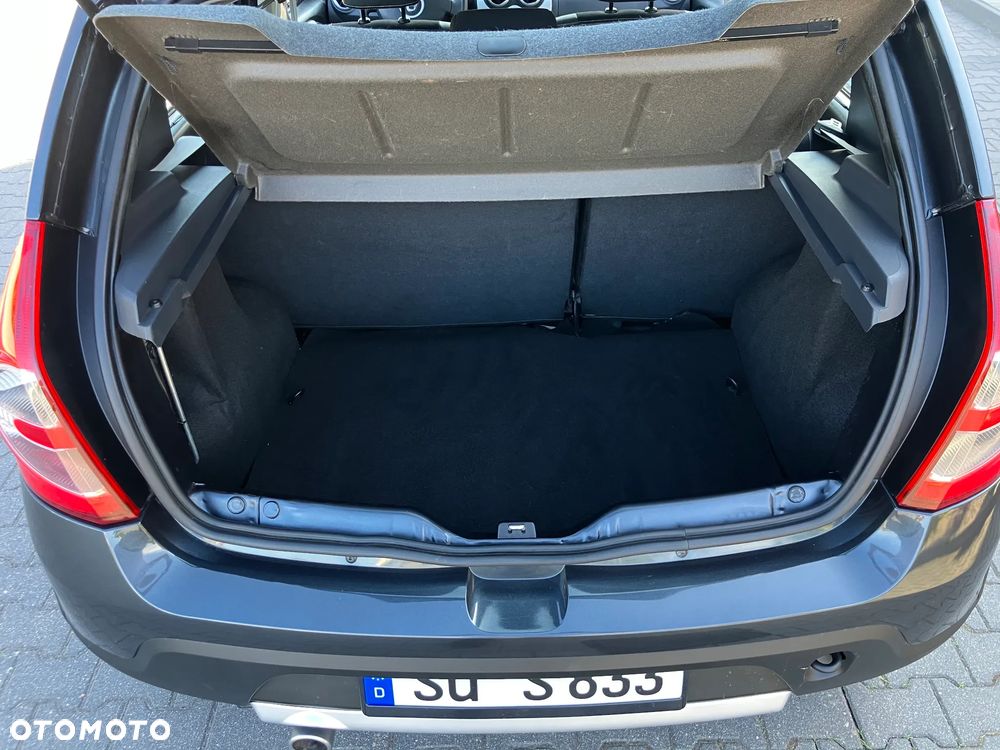 Dacia Sandero Stepway 1.6 - 40