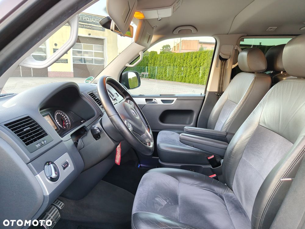 Volkswagen Multivan - 10