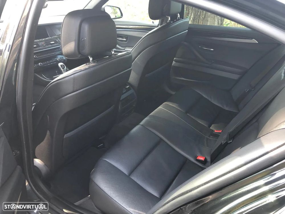 BMW 520 d Auto - 14