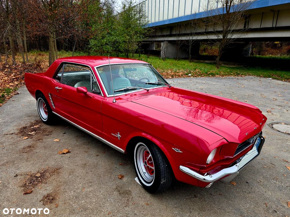 Ford Mustang - 27