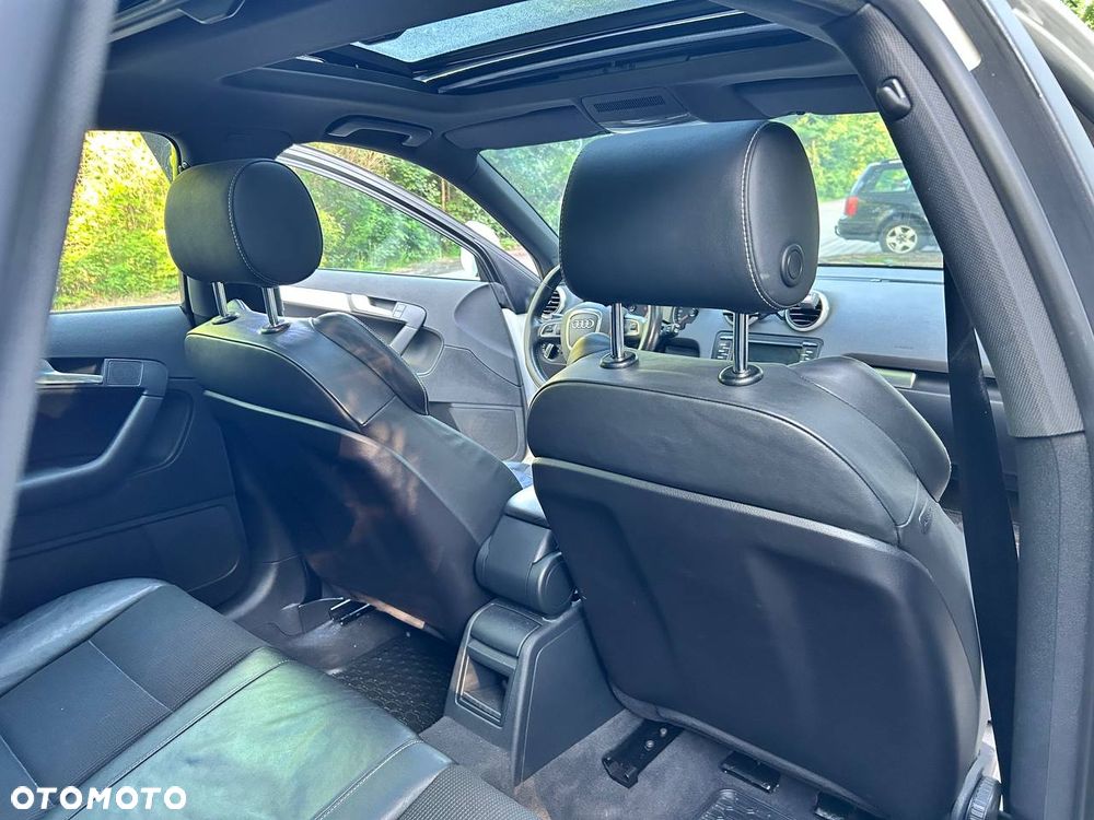 Audi A3 Sportback 2.0 TDI DPF S line Sportpaket - 13