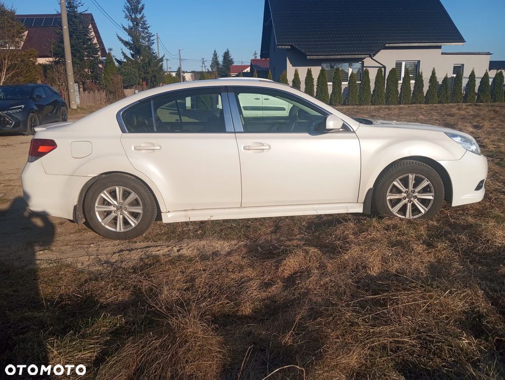 Subaru Legacy - 5