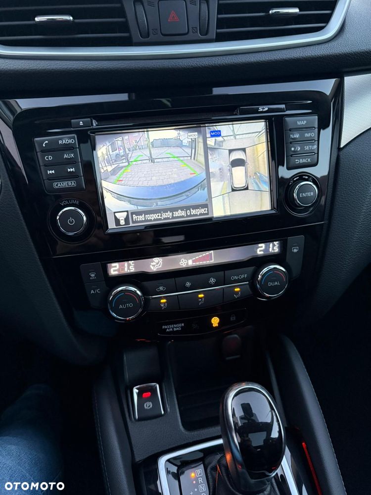 Nissan Qashqai 1.2 DIG-T Xtronic TEKNA+ - 10