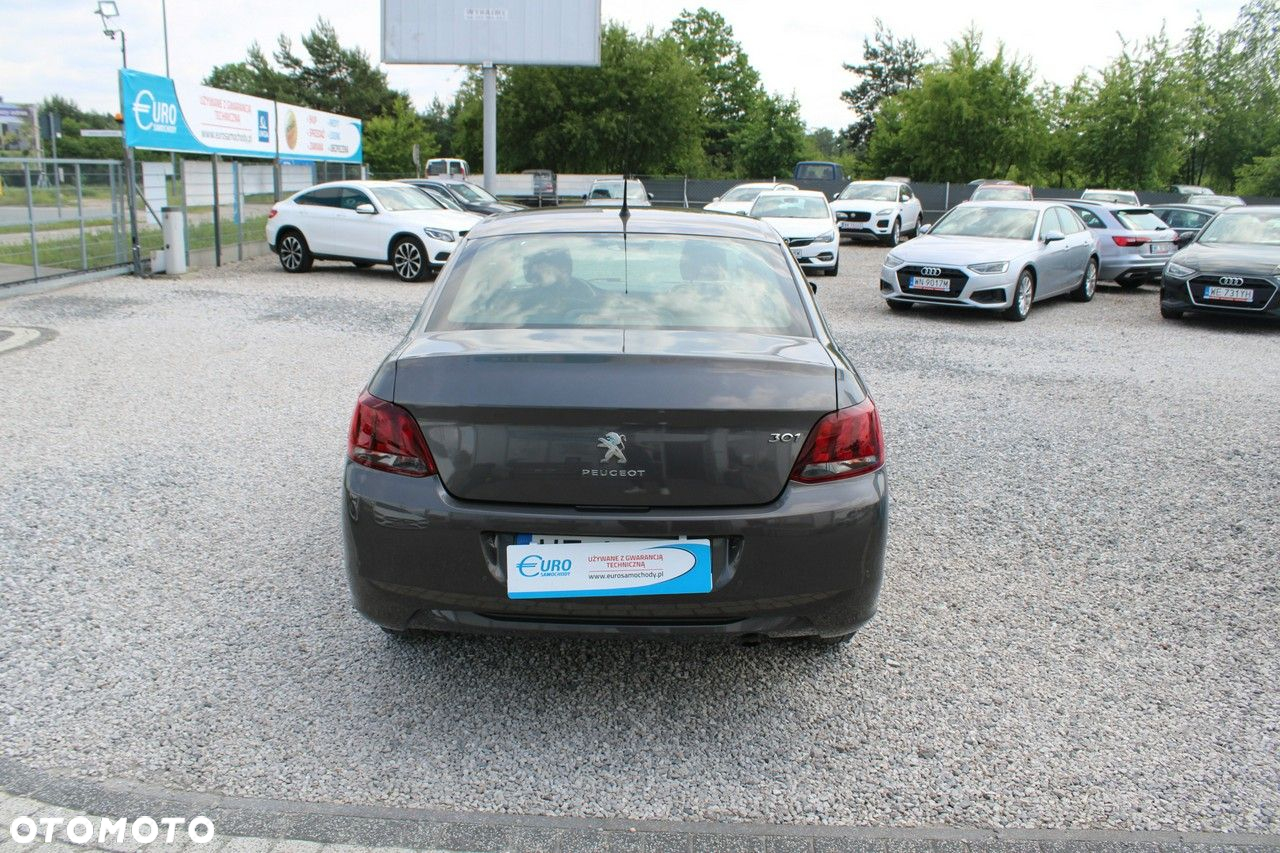 Peugeot 301 - 7