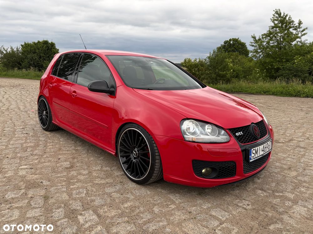 Volkswagen Golf - 2