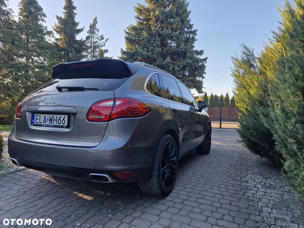Porsche Cayenne - 6