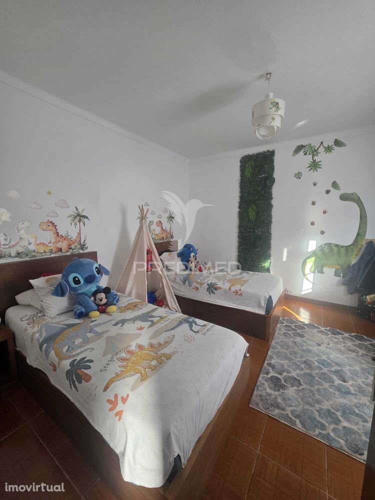 Moradia de dois Pisos - Pronta a entrar - Grande imagem: 2/9