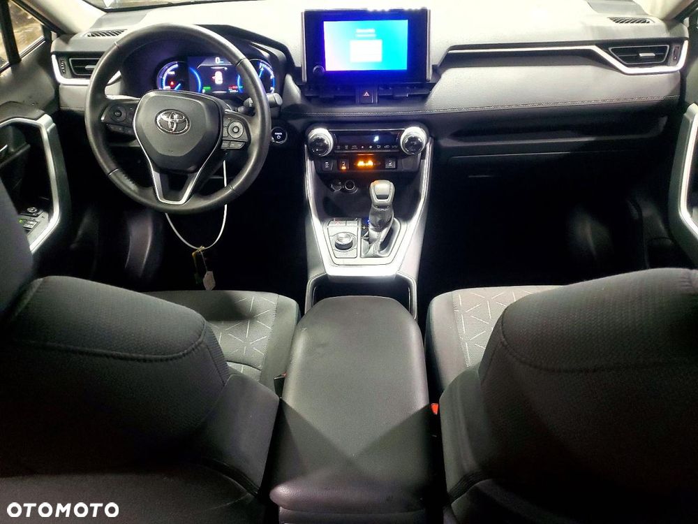 Toyota RAV4 - 10