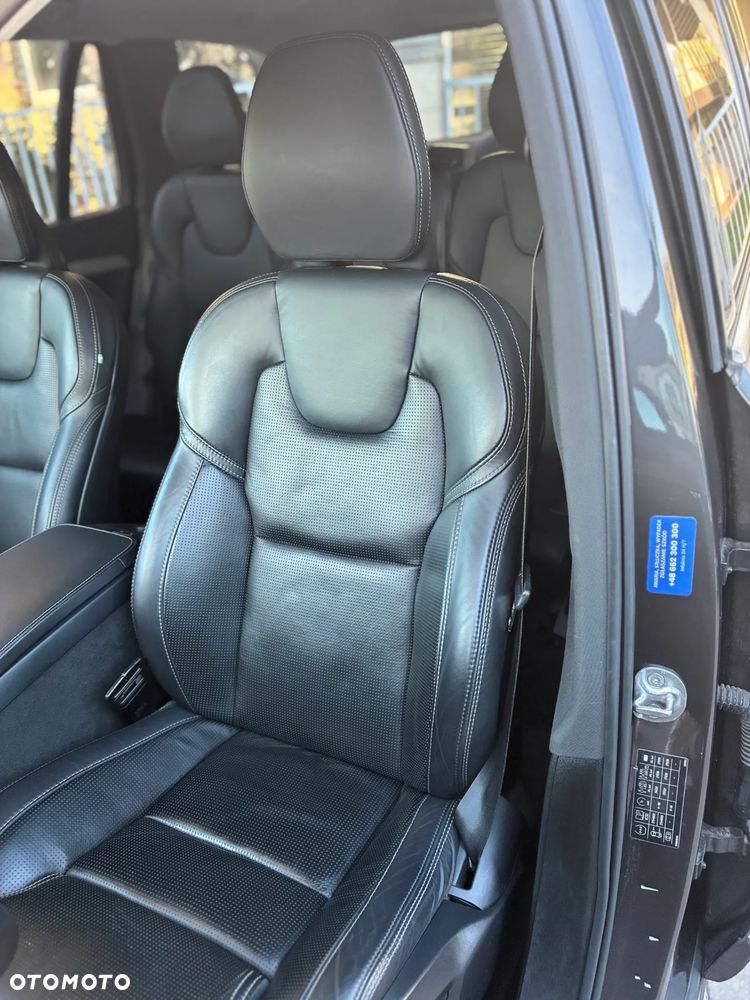 Volvo XC 90 - 18