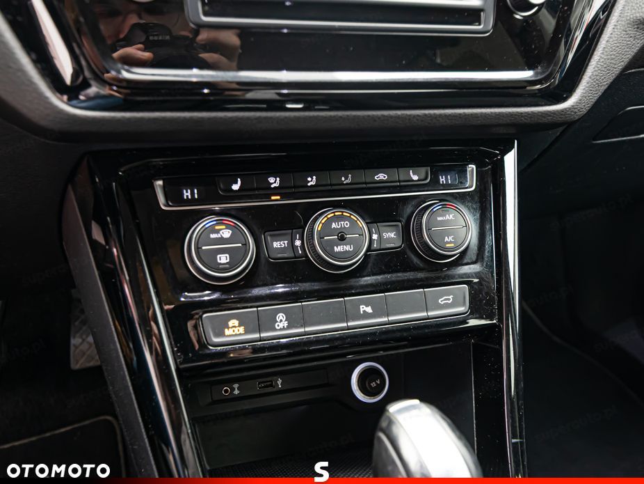 Volkswagen Touran - 19