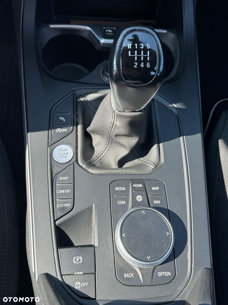 BMW Seria 1 118i Advantage - 15