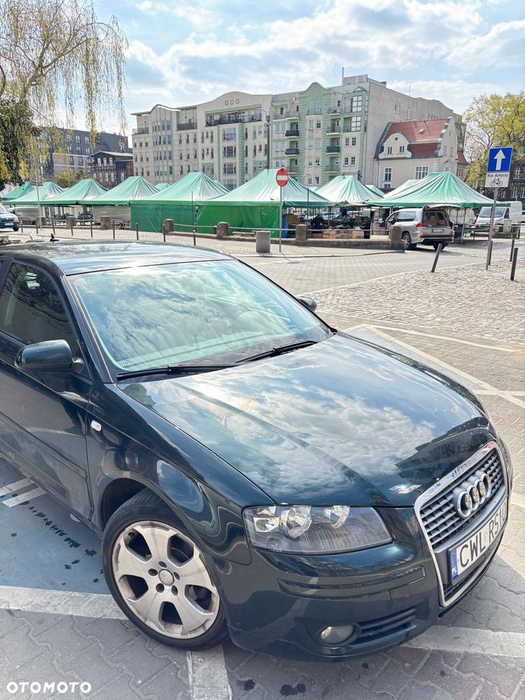 Audi A3 Sportback - 1