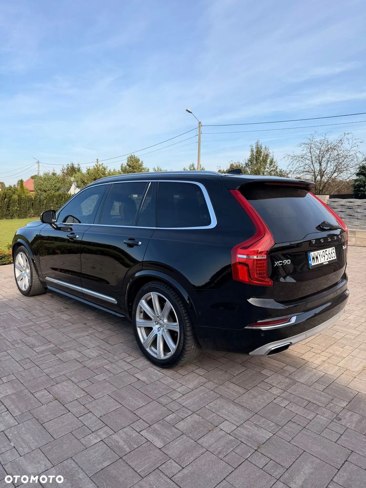 Volvo XC 90 - 8