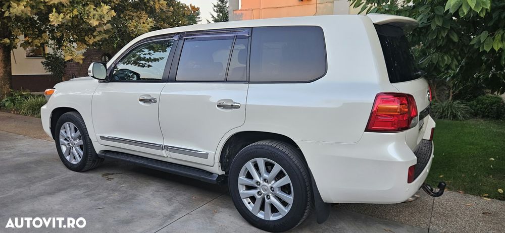 Toyota Land Cruiser 4.5 D-4D Luxury - 2