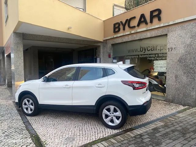 Nissan Qashqai 1.3 DIG-T N-Connecta - 6