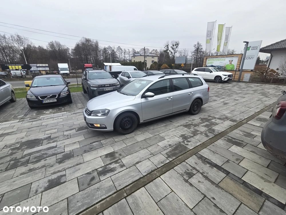 Volkswagen Passat 1.6 TDI Trendline - 2